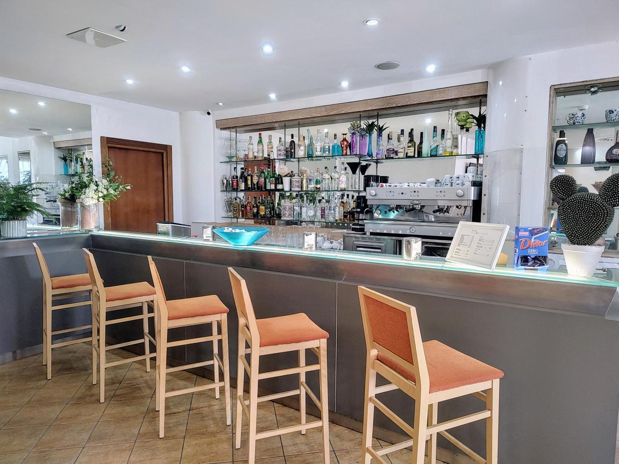 Hotel Datini Prato  Bagian luar foto
